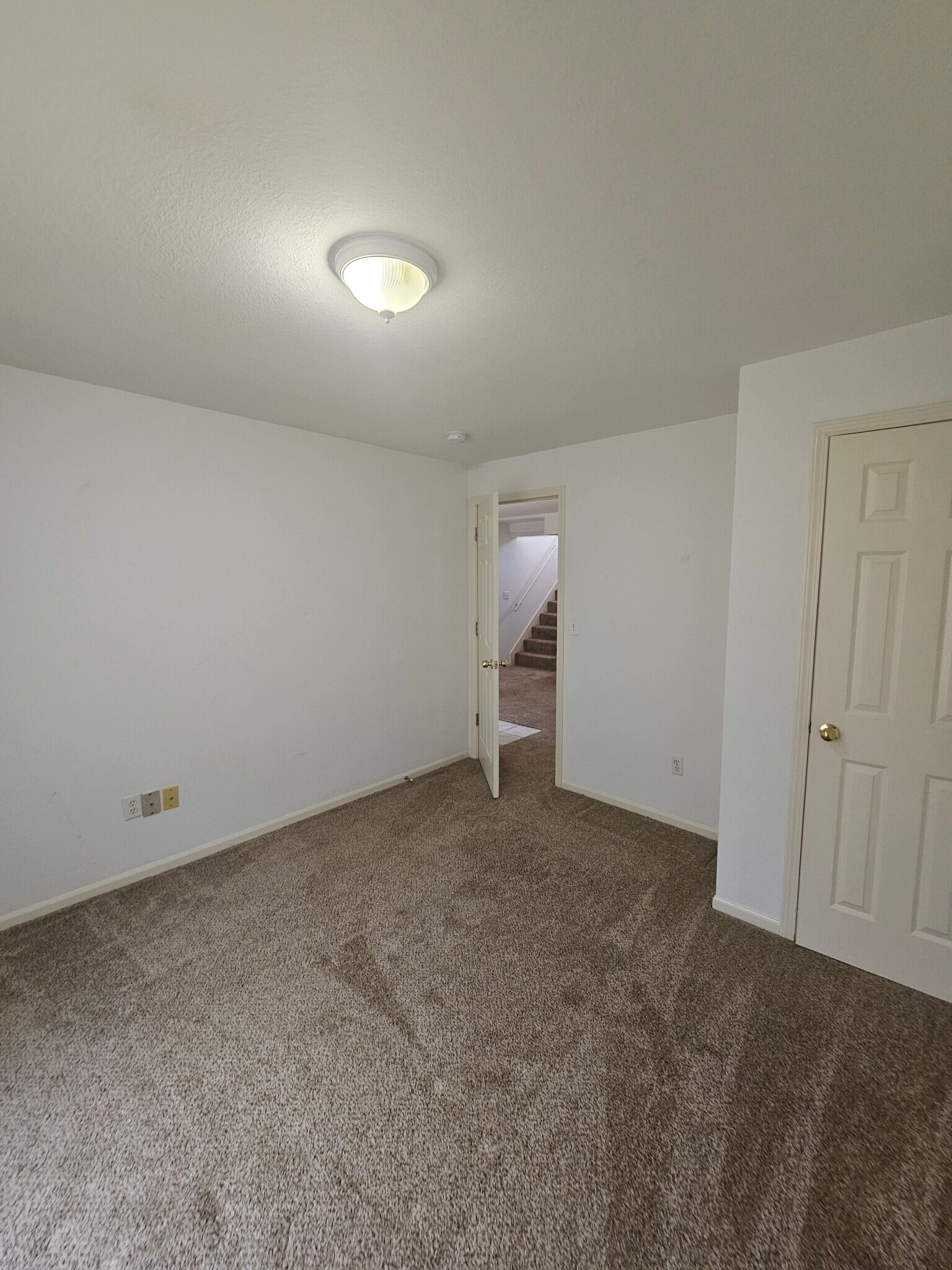 Building Photo - 801 Johnson Cir