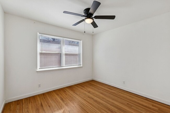 Building Photo - Charming 3-Bedroom, 2-Bath Home in an Established Haltom City Neighborhood