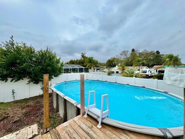 Building Photo - 7514 Spirea Dr