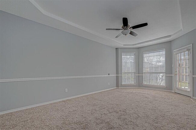 Building Photo - 16523 Pinon Vista Dr