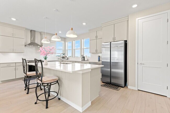 Building Photo - 12014 Octave Ave