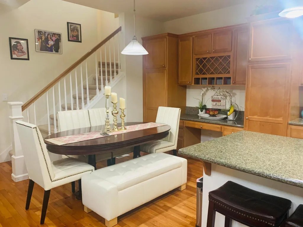 Building Photo - 22531 NE Cascara Cir