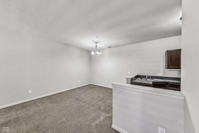 Building Photo - 12030 Zircon Ln