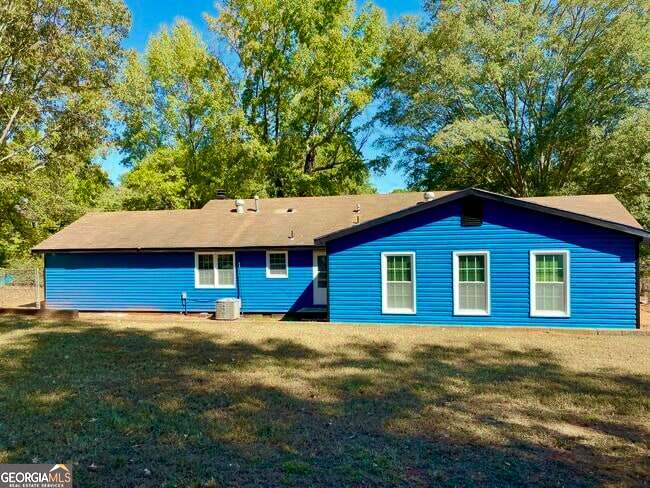 Building Photo - 165 Fieldstone Dr