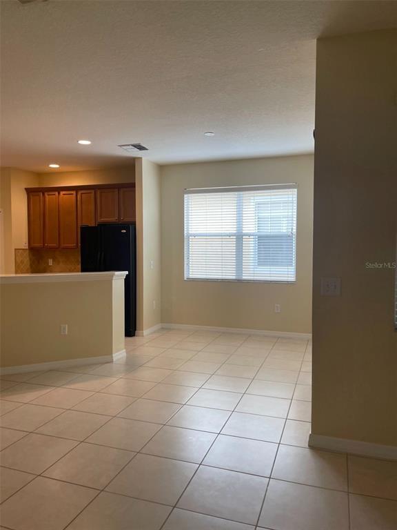 Building Photo - 8641 Bradleys Landing St