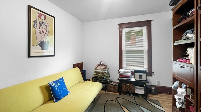 Building Photo - 70 Verplanck Ave