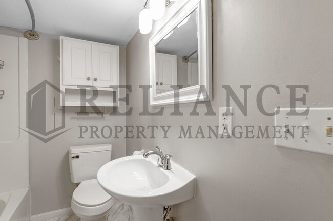 Building Photo - 119 Harrison St