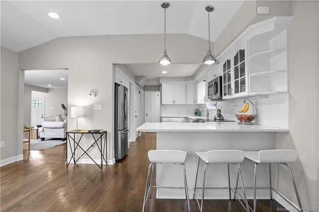 Building Photo - 80 Ridgewood Ave