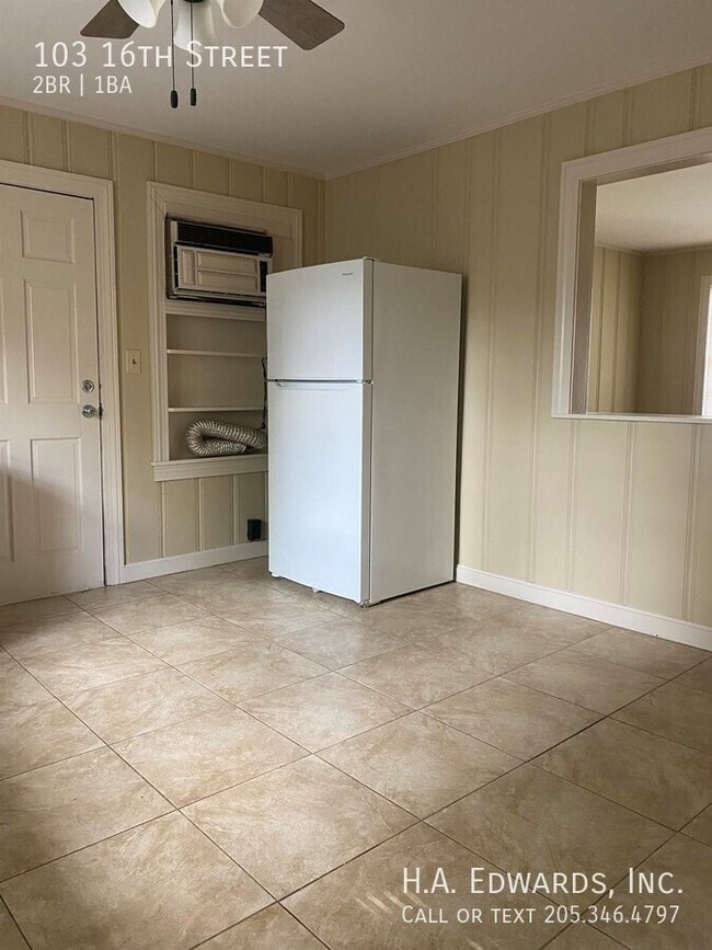 Building Photo - 103 16th St