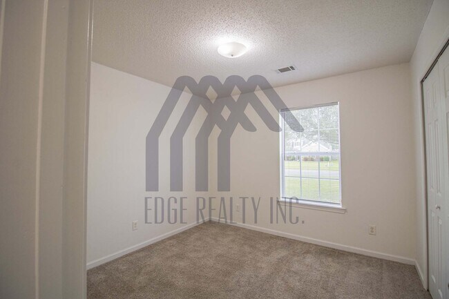 Building Photo - 6 Willow Lakes Dr