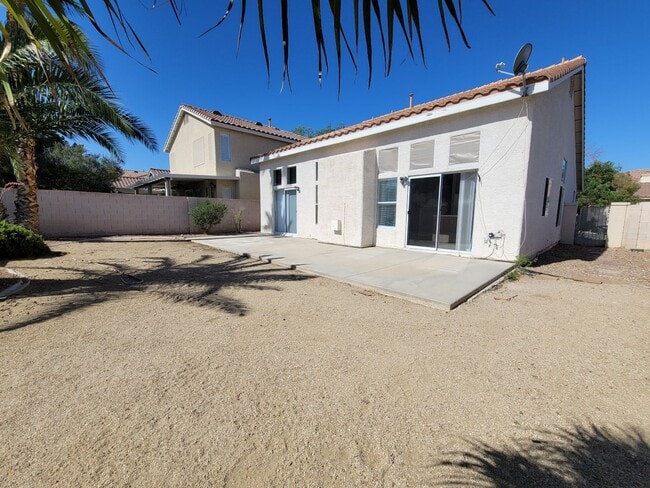 Building Photo - Beautiful 4 Bedroom Home in Green Valley