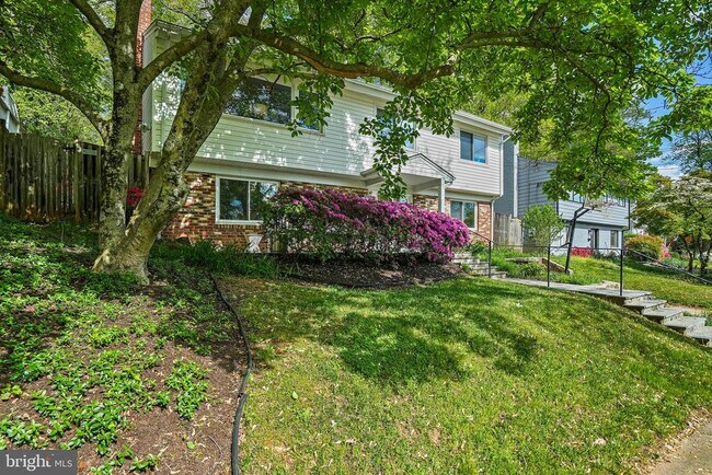 Building Photo - 6301 Crathie Ln