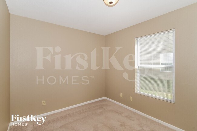 Building Photo - 10335 Homestead Dr