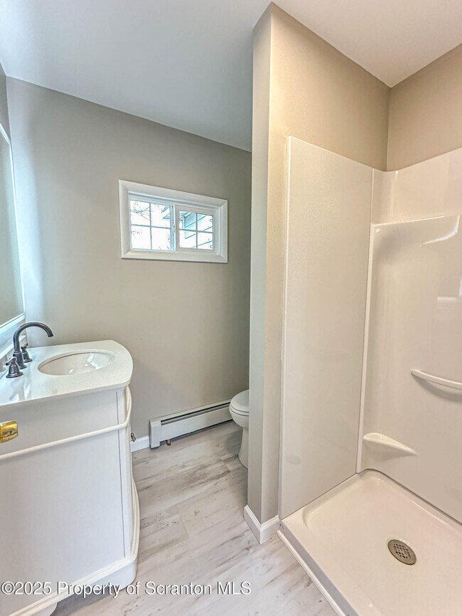 Building Photo - 1332 Lacka Trl
