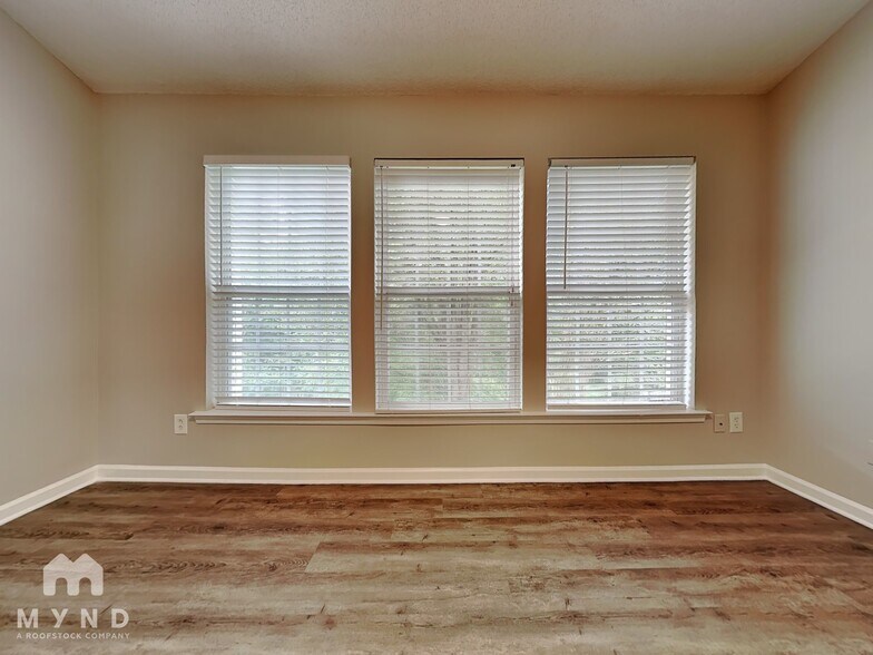 Building Photo - 3968 Elizabeth Glen Way