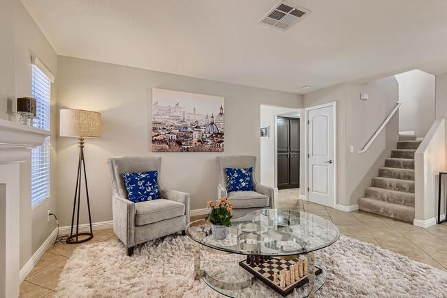 Building Photo - Beautiful 3 bedroom Home Located in the Vi...