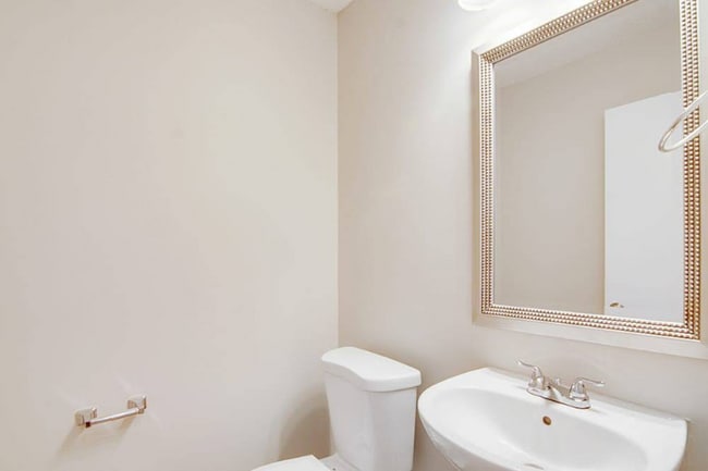 Building Photo - 516 Pebblestone Dr