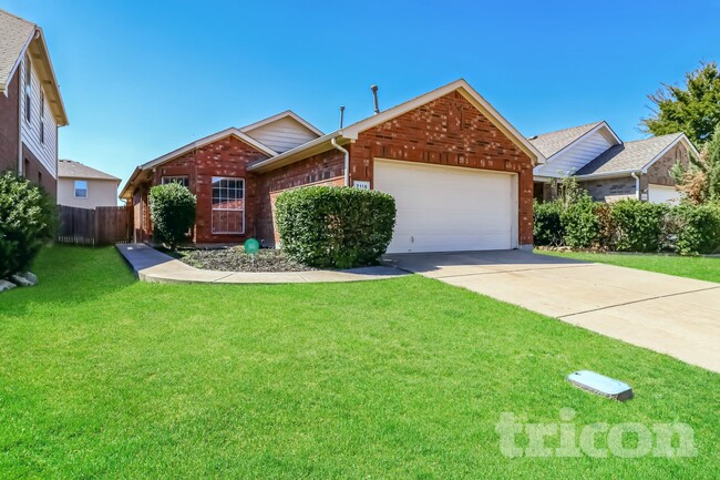 Building Photo - 2116 Charmion Ln