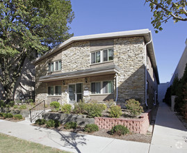 Building Photo - 1112 Knapp