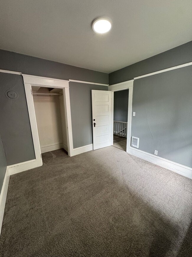 Building Photo - 811-813 Franklin Ave.