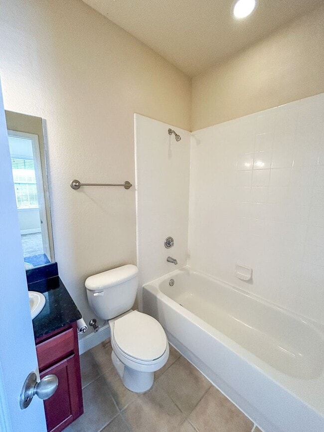 Building Photo - Chase Hollow #64