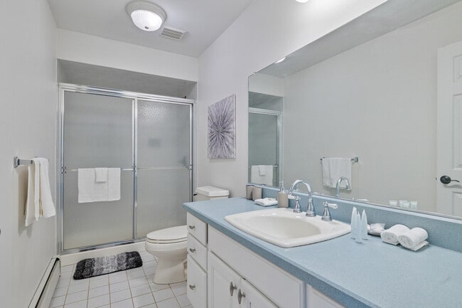 Building Photo - 321 Museum Village Rd