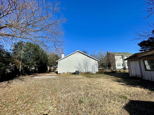 Building Photo - 5805 Dockridge Ct