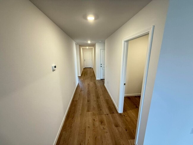 Building Photo - MOVE-IN SPECIAL - LIMITED OFFER!! Four Bedroom/Two Bath - Summerdale