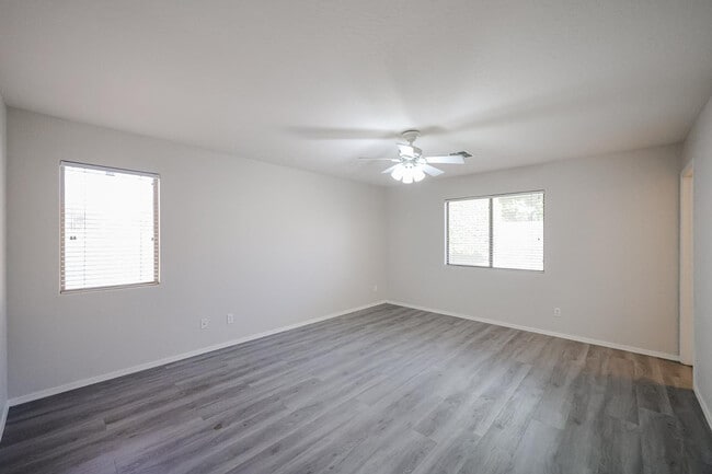 Building Photo - 16034 W Winchcomb Dr