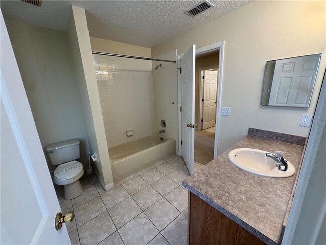 Building Photo - 2700 Prestwick Ln