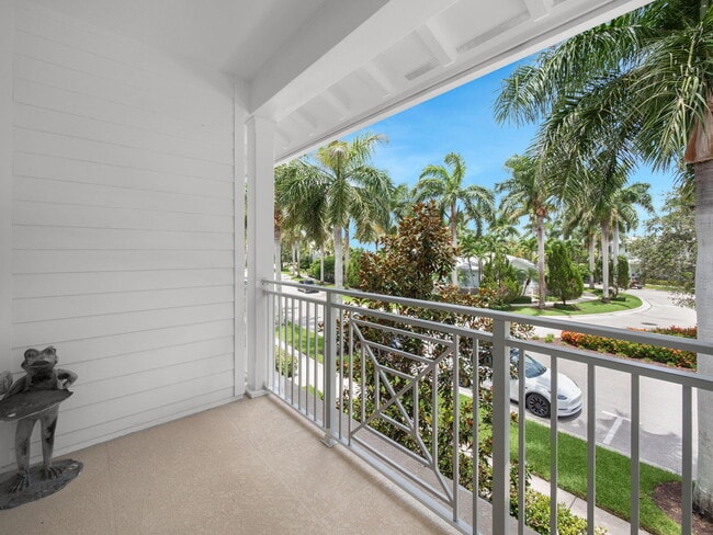Building Photo - 1184 S Community Dr