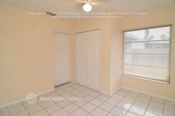 Building Photo - 11124 64th Terrace N