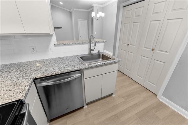 Building Photo - 2601 Preston Rd