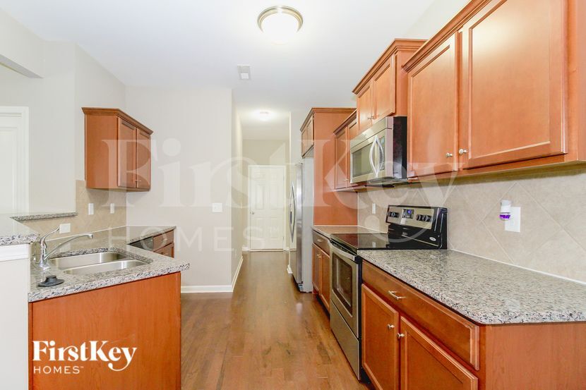 Building Photo - 2456 Autumn Mist Dr