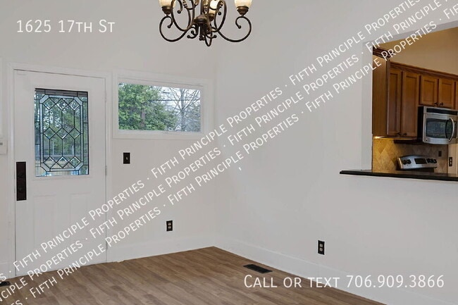 Building Photo - 1625 17th St