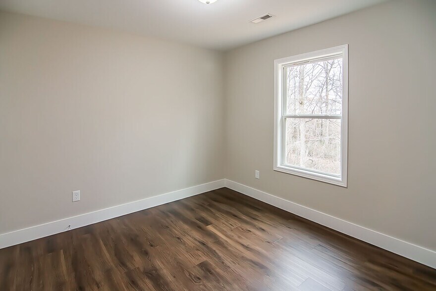 Bedroom 2 - 54 Creekside Ln