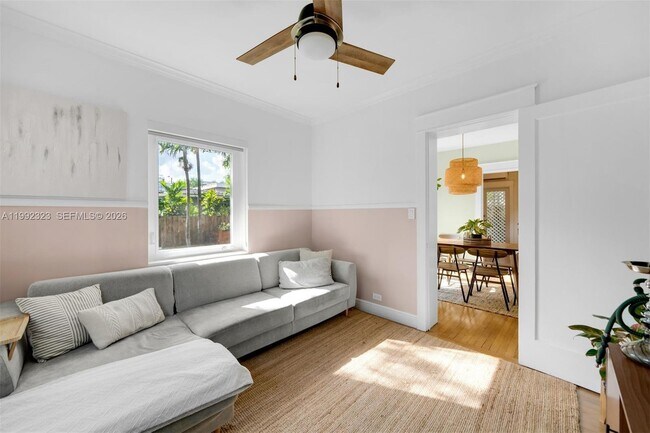 Building Photo - 970 NW 10th Ave