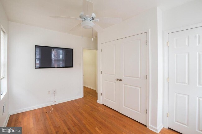 Building Photo - 1324 S 31st St