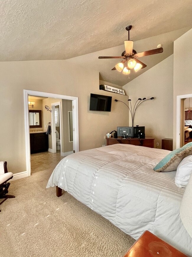 Building Photo - Luxury Fully Furnished 4-Bedroom Home for Rent – Clinton, Utah