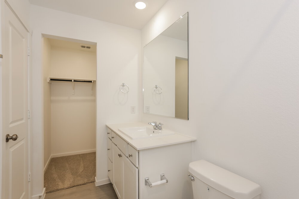 Building Photo - 10513 Sequoia Dr