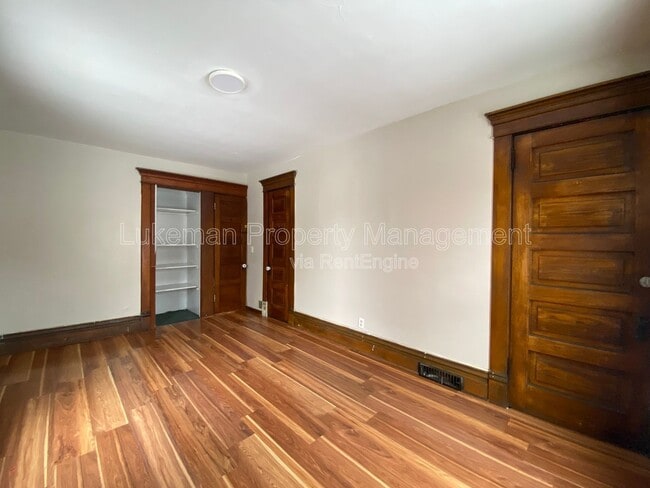 Building Photo - 743 Academy St