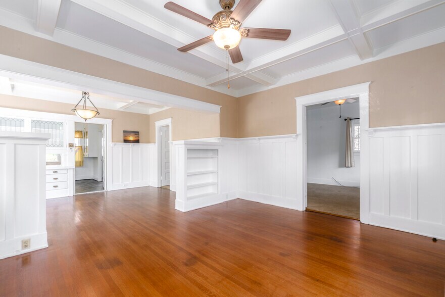 Built-ins in Living room include bookcase and display shelf - 367 Junipero Ave