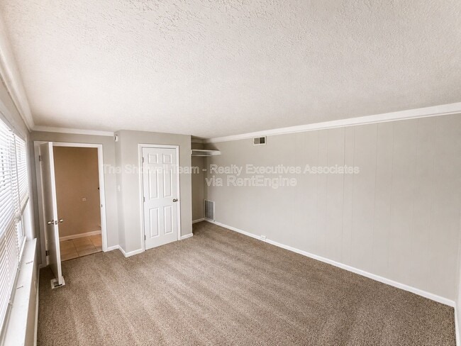 Building Photo - 316 Finley Dr