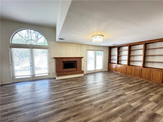 Building Photo - 8204 Tivoli Cove Dr