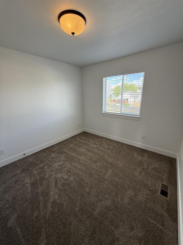 Building Photo - 96 N 400 W