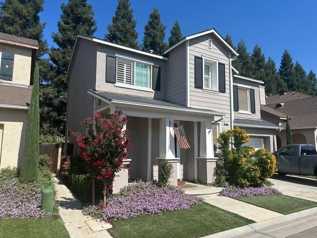 Building Photo - 43 W Bohemia Ln