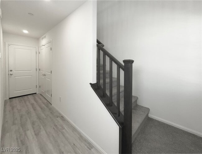 Building Photo - 331 Cymbal Pl