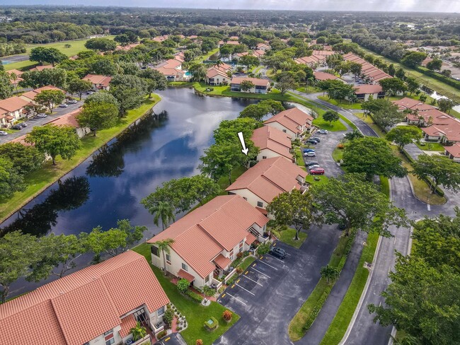 Building Photo - 10624 Tropic Palm Ave