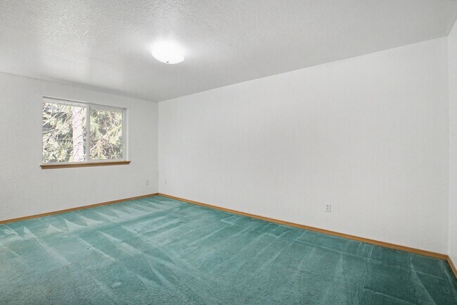 Building Photo - Beautiful 3-Bedroom Home in a Gated Community with Resort-Style Amenities