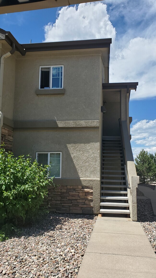 Building Photo - 6984 Ash Creek Hts